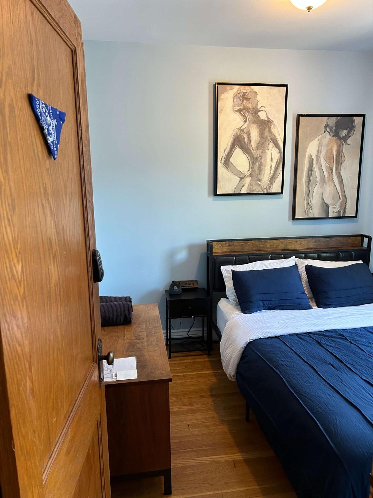 Blue Room In Dorothy'S Bnb Chicago Exteriör bild