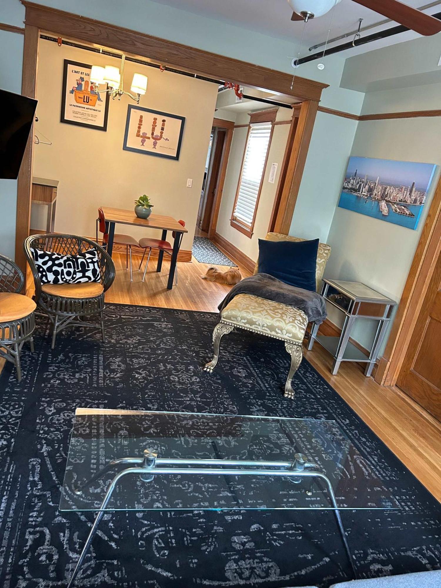 Blue Room In Dorothy'S Bnb Chicago Exteriör bild